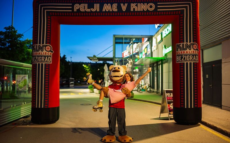 drive-in kino, center vič, otvoritev sezone