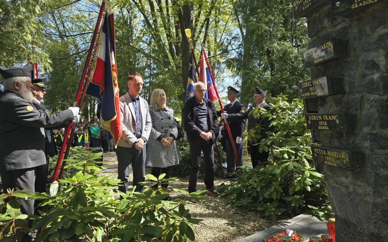 nob, cezanjevci, streljanje-talcev