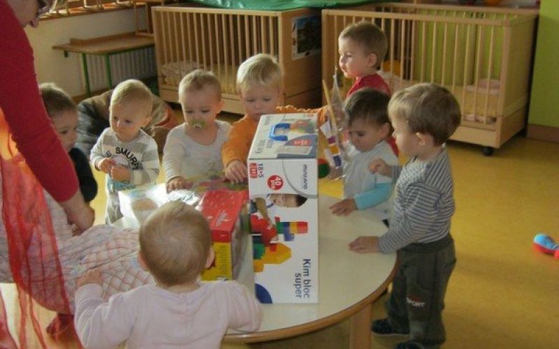 otroci v vrtcu DL.jpg