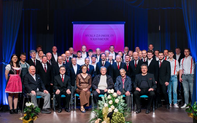 moski-pevski-zbor-papirnicar-jagnjenica