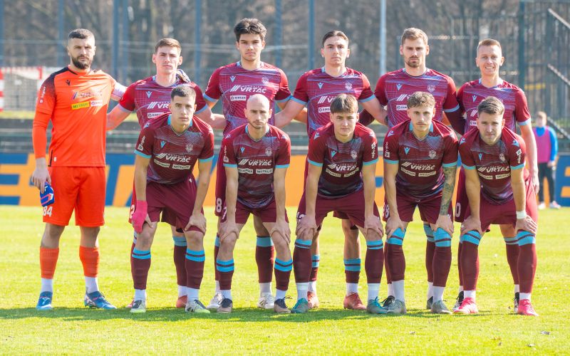 triglav skupinska br.jpeg