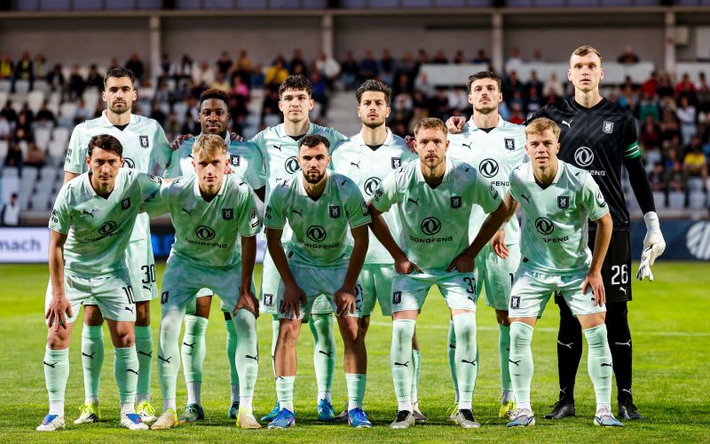 olimpija skupinska af.jpg
