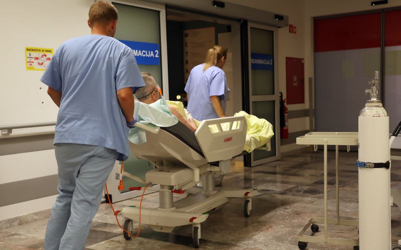 bolnisnica saso bizjak.jpg