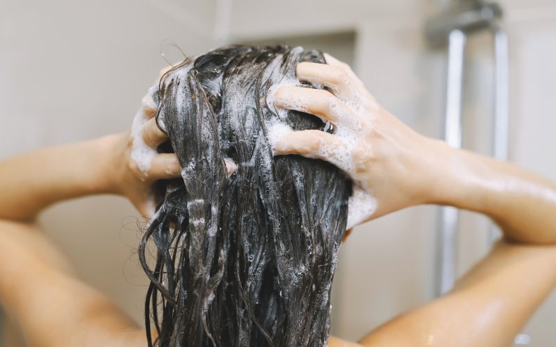 umivanje las, tuširanje