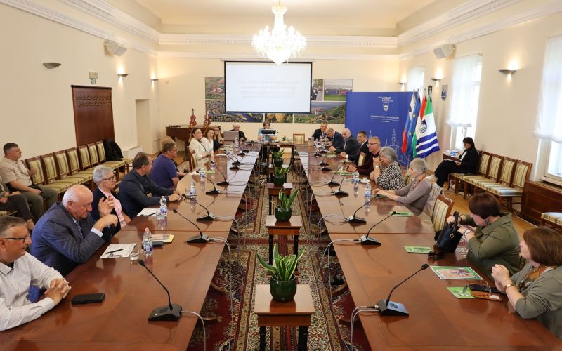 strokovni-simpozij, jelena-pavcec, lendava