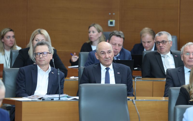 Zvone Černač, janez janša, Aleš Hojs