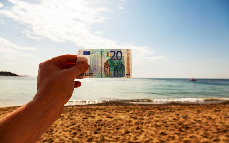 denar, plaža.jpg