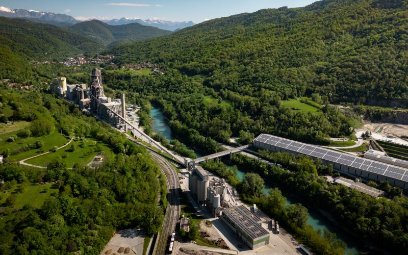 Alpacem Cement v Anhovem