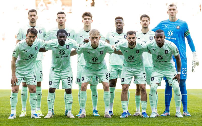 olimpija skupinska af.jpg