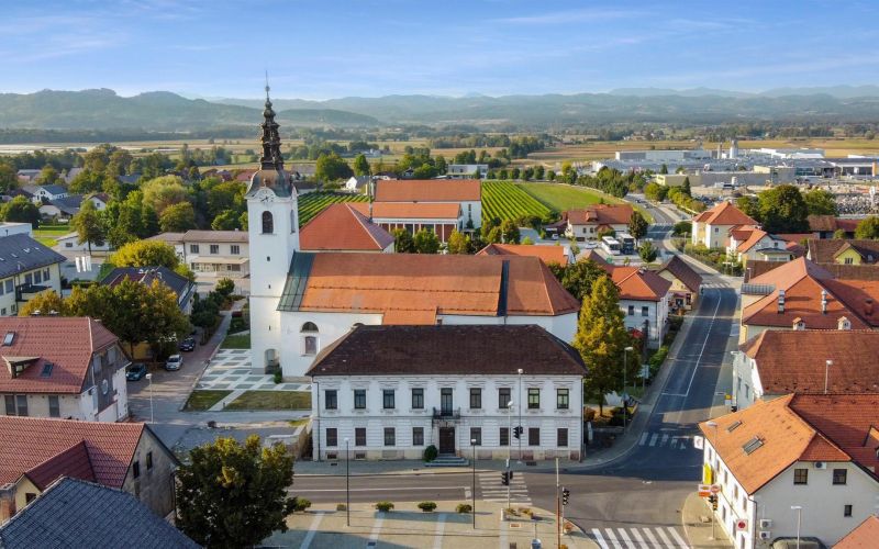 sentjernej, cerkev
