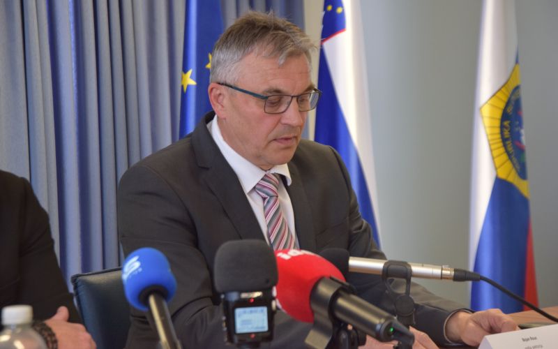 bojan-rous, pums, policija, kriminalisti, droge, zaseg-droge, konoplja, konoplja-v-bodoncih