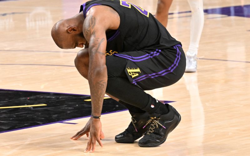 lebron james pm.jpg