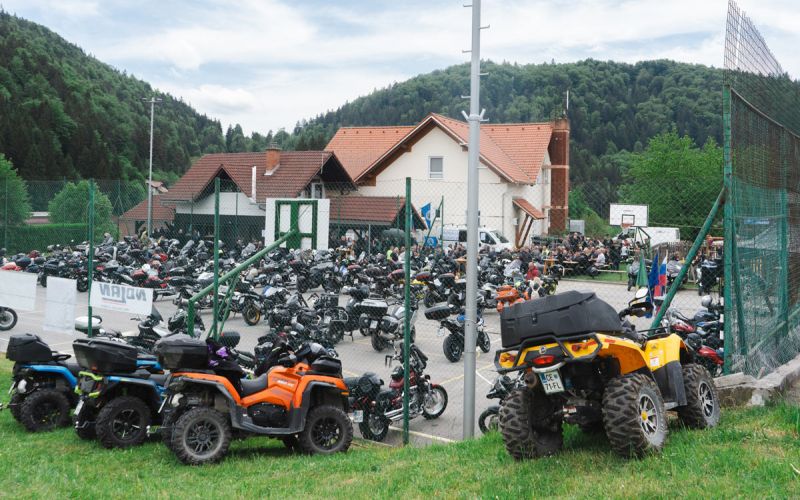 Motoristi-Lepena.jpg