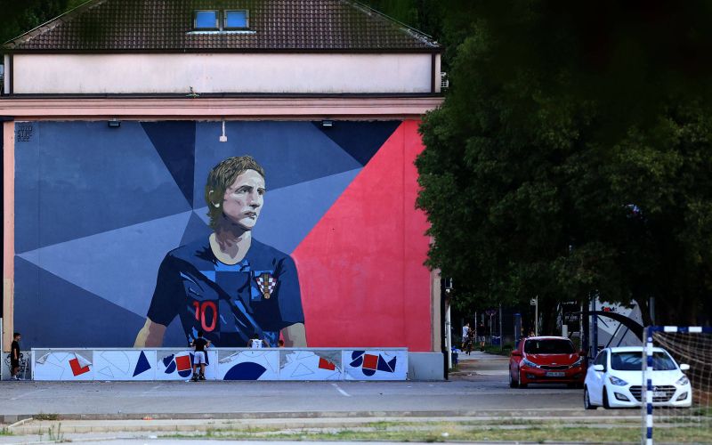 luka modric mural mostar.jpg