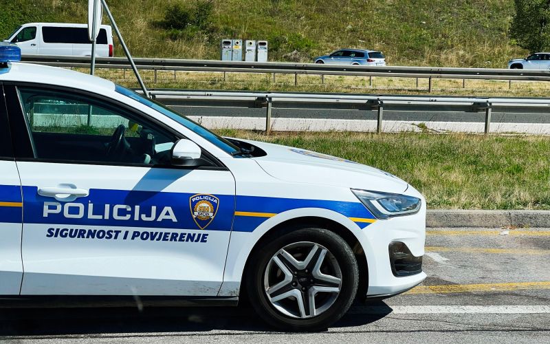 promet, hrvaška, ceste, cestnina, hitrost, radar, policija