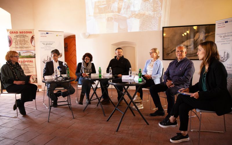 deprofundis, mofete, informacijsko-interpretacisjki center, iz globin, negova