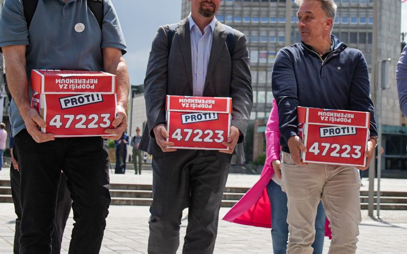 sindikati referendum podpisi interventni zakon.jpg