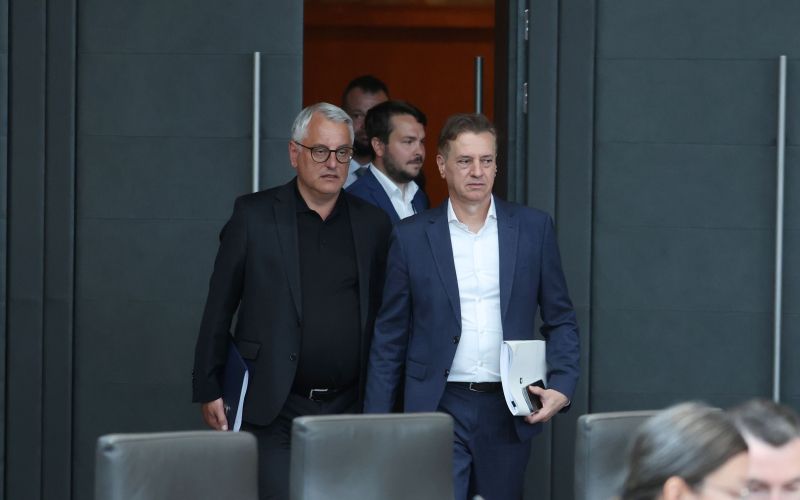 Matjaž Han, Robert Golob