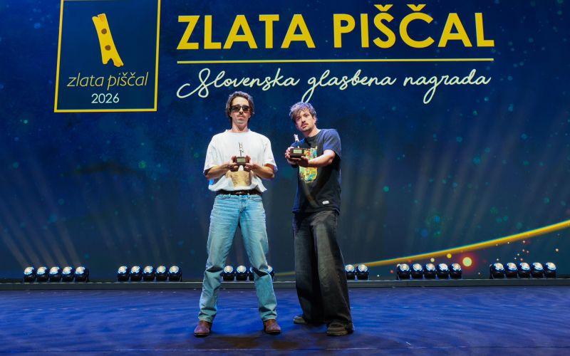 Skupina MRFY je tudi letos blestela in osvojila zlati piščali za izvajalca le