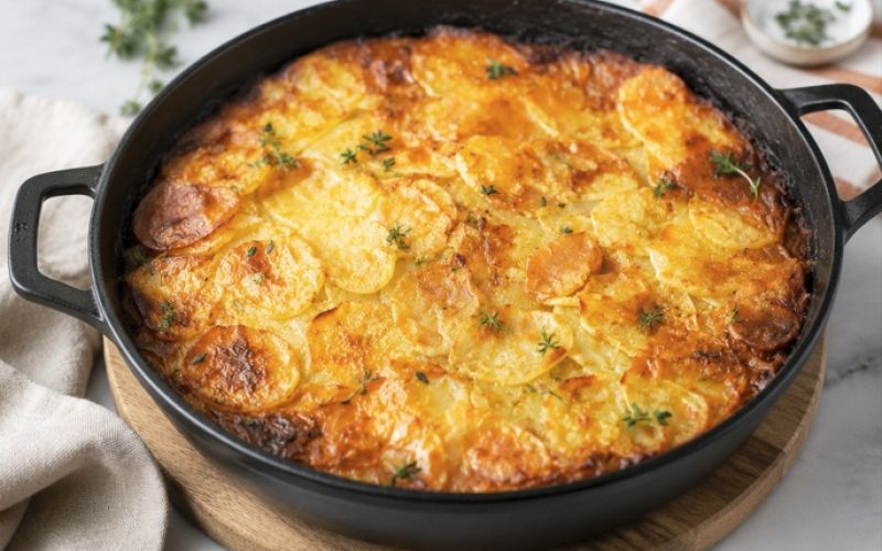 Pita s krompirjem in mletim mesom