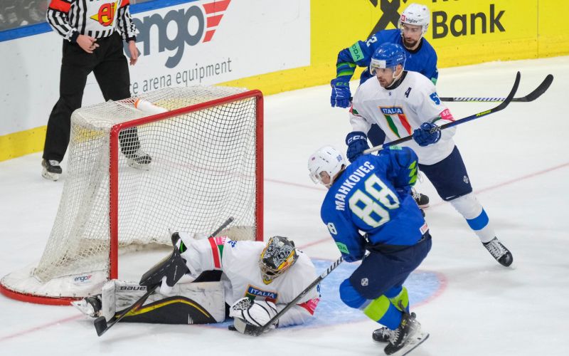 hokej slovenija italija mahkovec 24.jpg