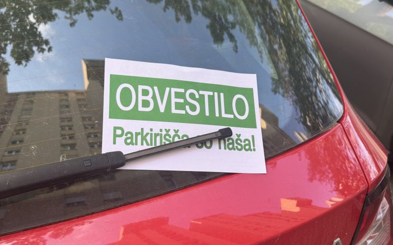 letaki, oglaševanje, panoji, avtomobil