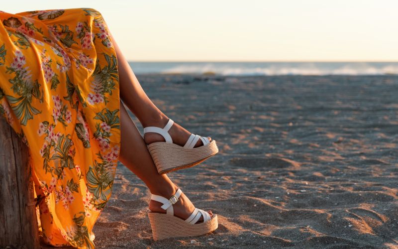 Sandale s polno peto