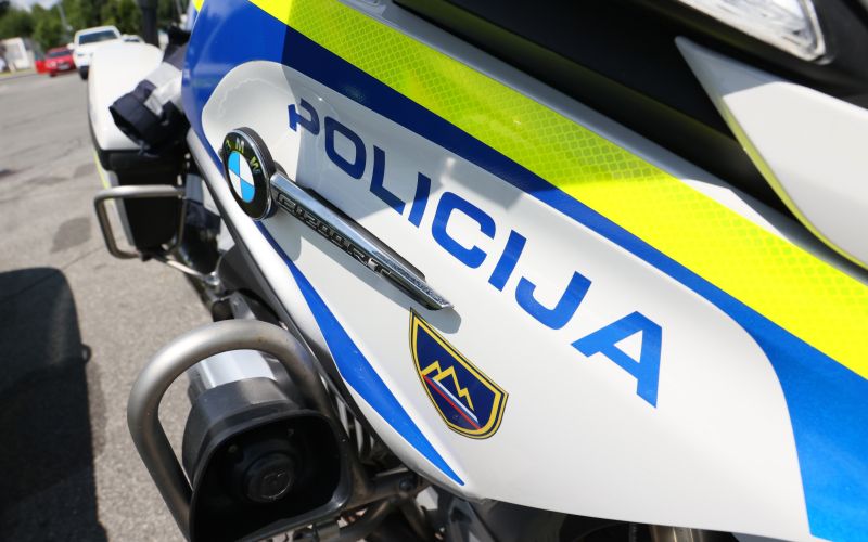 Policija