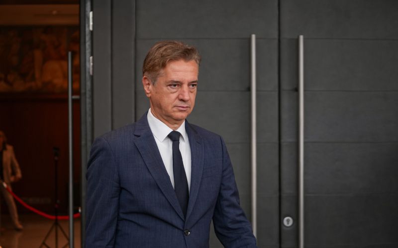 Robert Golob
