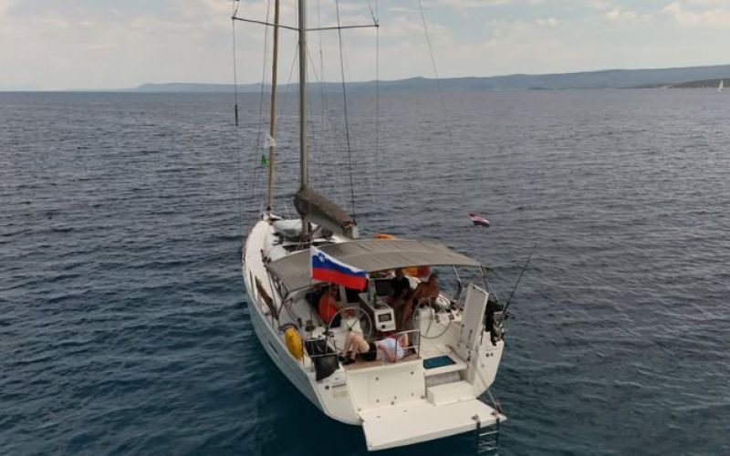 jadrnica, slovenska zastava, šibenik.jpg
