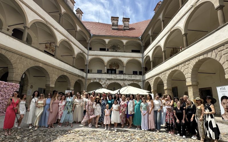 dz-grad 1.jpeg