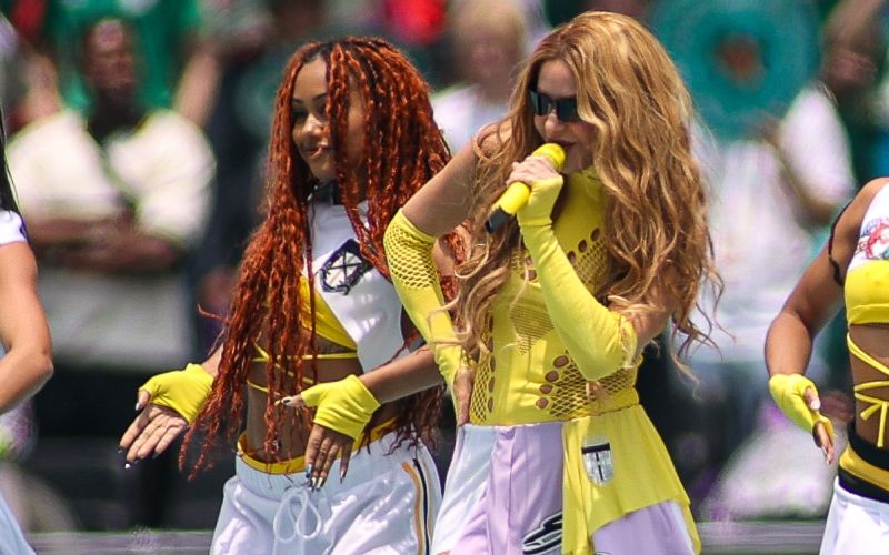 Shakira, Dai Dai, FIFA