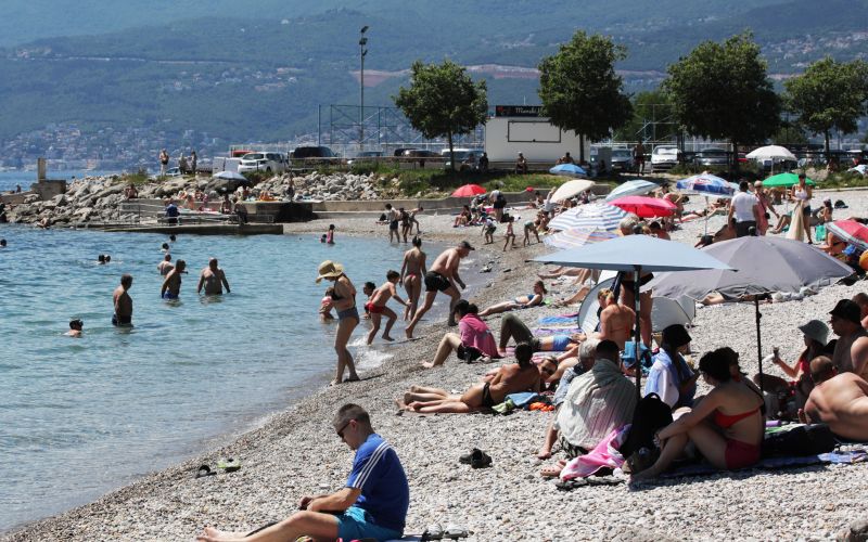 morje plaža.jpg