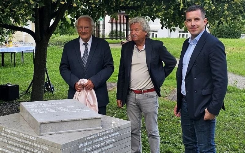 odkritje-novega-lista-rastoce-knjige-novega-mesta-posveceno-dragotinu-ketteju