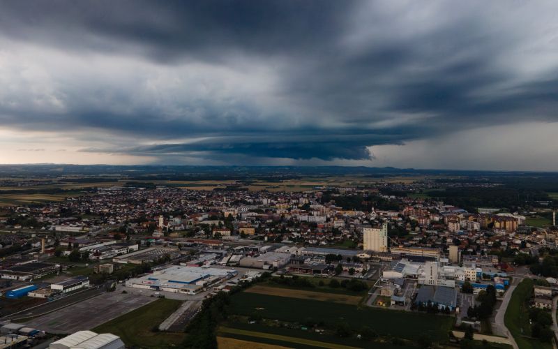 simbolična, dron, nevihta, neurje, nevihte, super-celica, 14-junij-2026