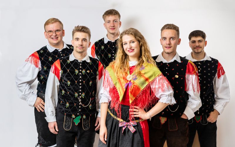 Gajstnimuzikanti.jpg