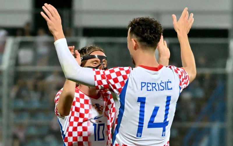 modric perisic pm.jpg
