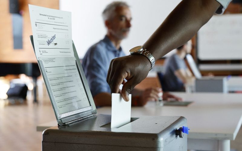 referendum svica.jpg