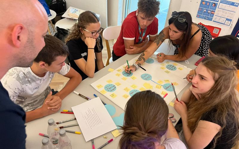 drustvo-kreativne-mladine, okrogla-miza, open-youth-work-for-open-society