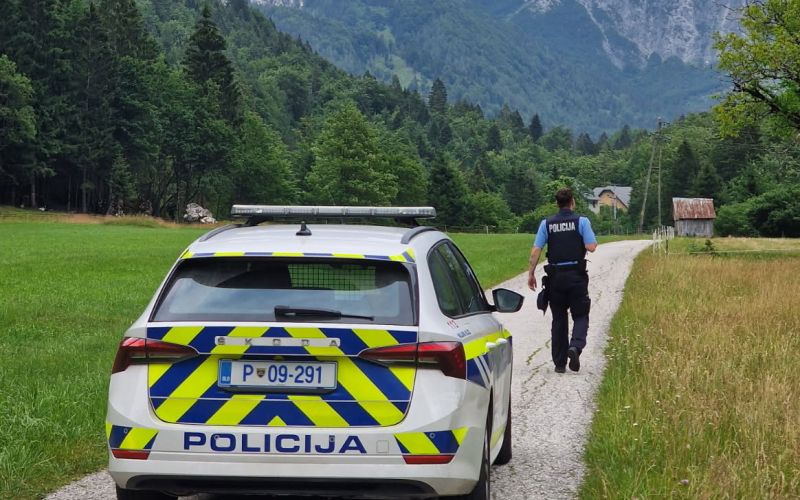 Policija