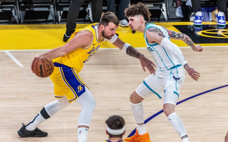 LaMelo Ball luka doncic.jpg