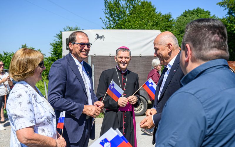 pozevo, janez-jansa