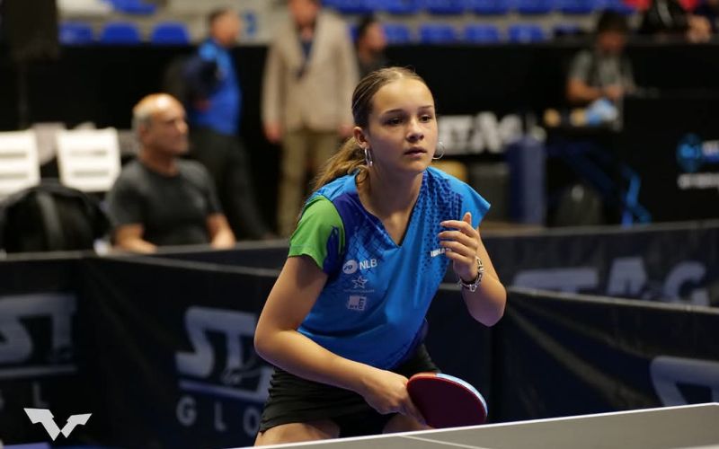 namizni_tenis_Pia_Kundih.jpg