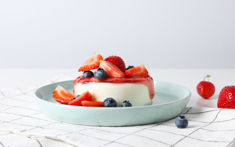 delicious-sweet-dessert-panna-cotta-composition-tasty-dessert-concept.jpg