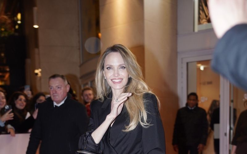 angelina jolie.jpg