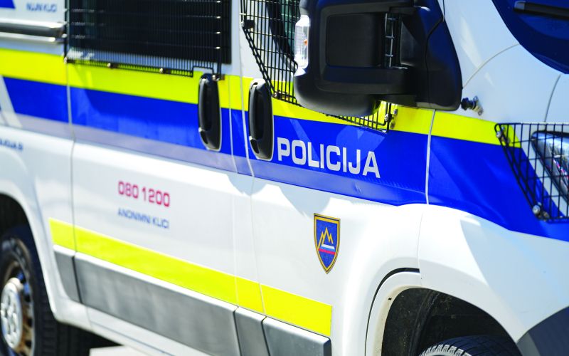policija 1.jpg