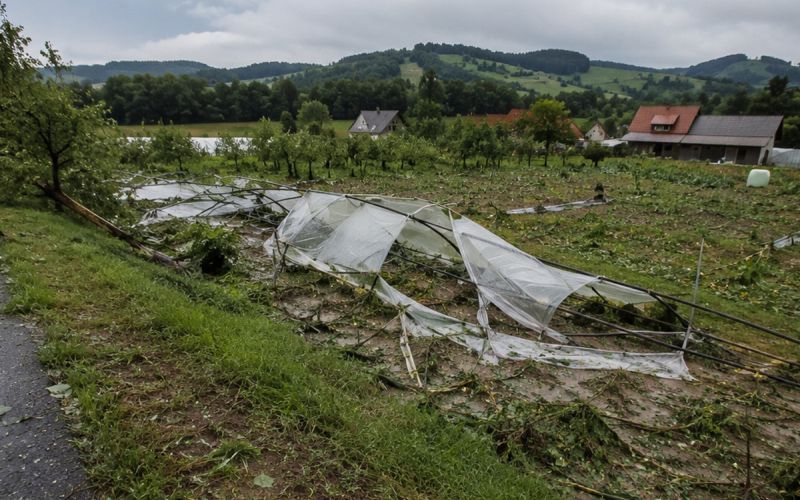 Posledice-toče-in-neurja.jpg