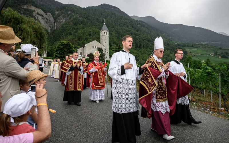 posvetitev štirih škofov, Bratovščina svetega Pija X..jpg