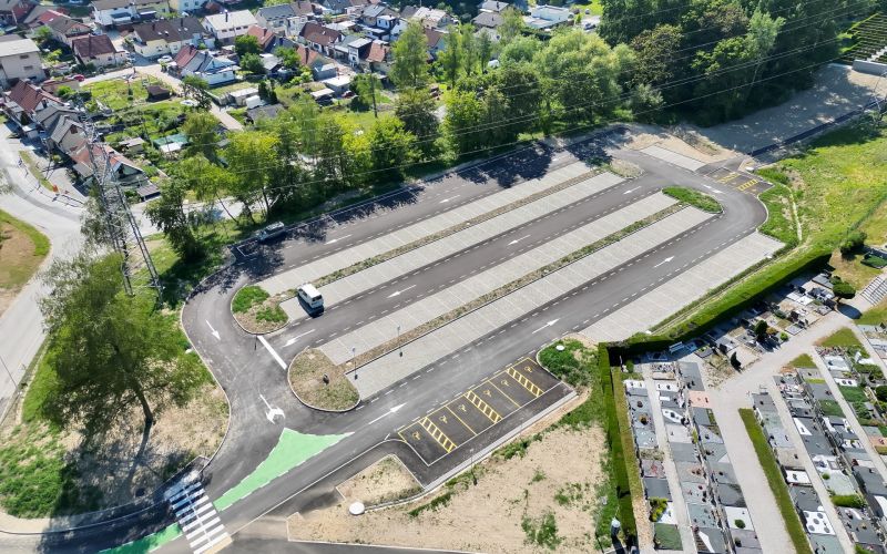 Parkirišče pri Mestnem pokopališču Celje