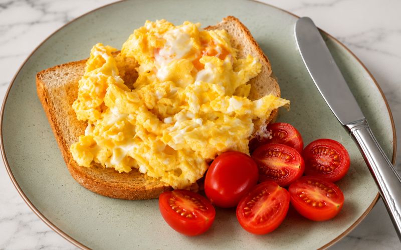 frambled eggs.png